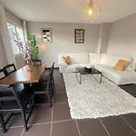 Maison moderne avec terrasse&parking