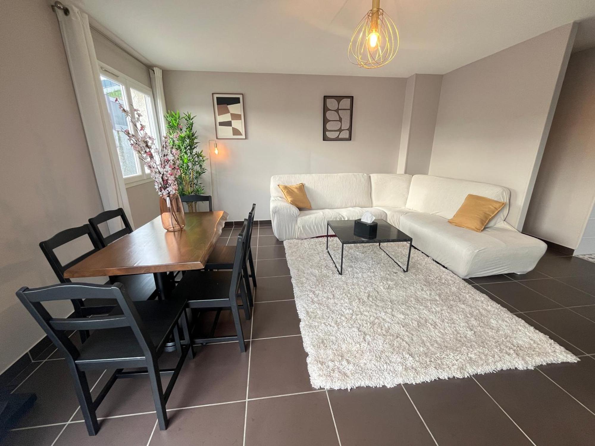 Maison Moderne Avec Terrasse&parking Villa Clermont-Ferrand